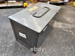 Bridgeport No. 2 Boring Head R8 Shank 5/8 Capacity WithBoring Bars and Metal Box