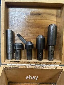 Bridgeport No. 2 Boring Head W Accessories Milling Machine R8 Mill Tool Holder