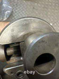 Flynn R8 Boring Head 30AT Bridgeport Milling Machine Type Shank Adjustable Tool